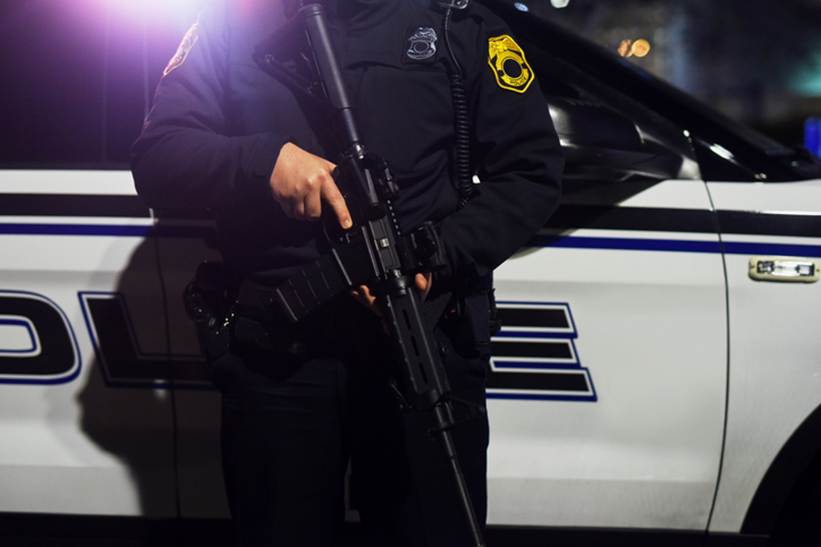 Police with firearm 